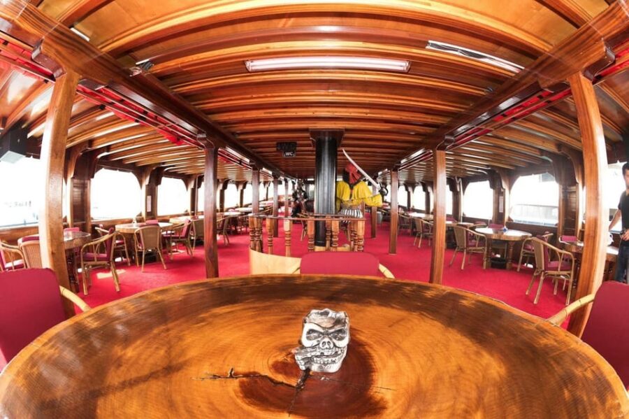 From Side: Pirate Boat Tour to Alanya With Lunch
