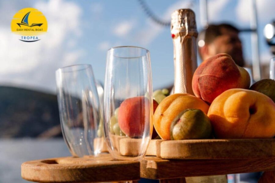 From Tropea to Capo Vaticano DELUXE Boat Tour With Aperitif