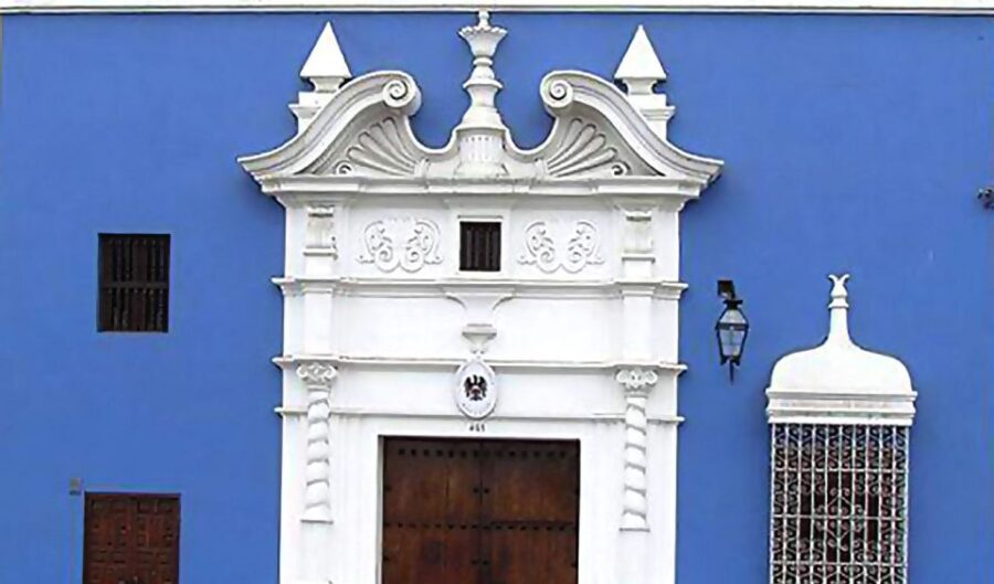 From Trujillo: Trujillo Pedestrian City Tour