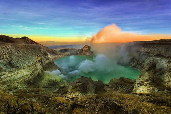 From Yogyakarta: All Inclusive 3 Days Mt. Bromo and Mt. Ijen Tour