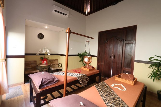 Full Body Scrub and Flower Bath Massage 2 Hours at Nusa Dua