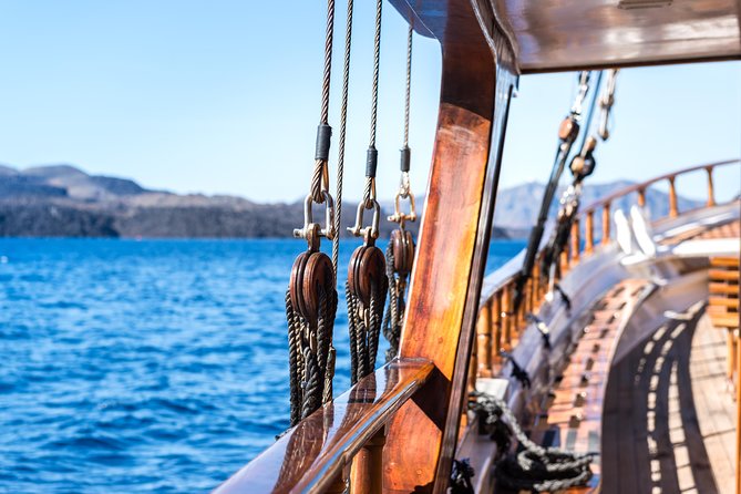 Full Day Boat Tour to Caldera Islands & Sunset in Oia by Bus - Product Overview