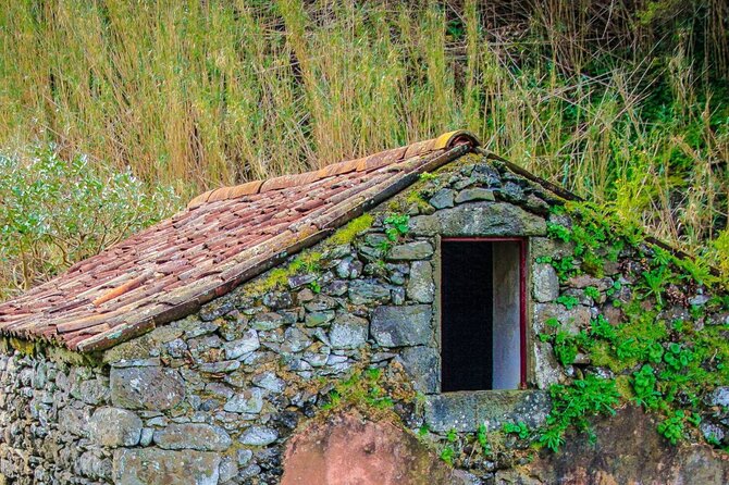Full Day – Hiking Trail Ribeira Funda-Maia