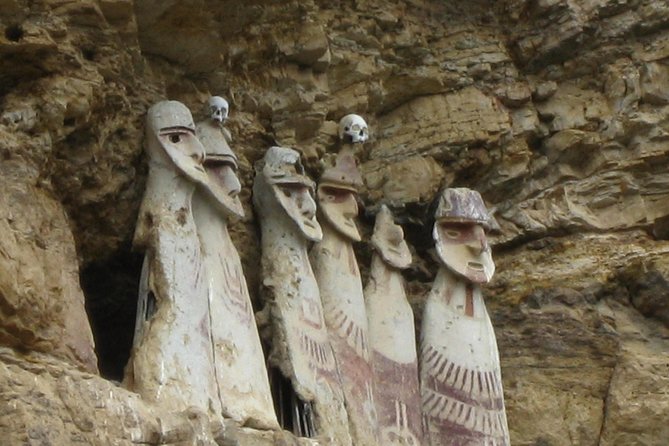 Full-Day Karajia Sarcophagi and Caverns of Quiocta Tour From Chachapoyas