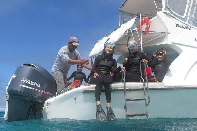 Full Day Pinzon Island, Finishing in La Fe With Snorkeling and Lunch Included