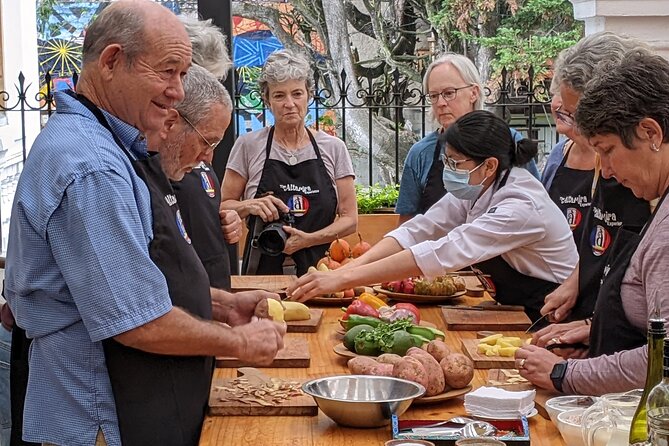 Full-Day Private Tour Explore the Food, Art and Culture in Quito