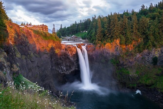 Full Day Seattles W2 Tour - Wineries and Waterfalls