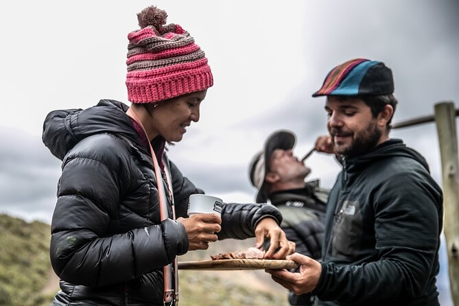 Full Day Trekking & Barbecue Local Experience