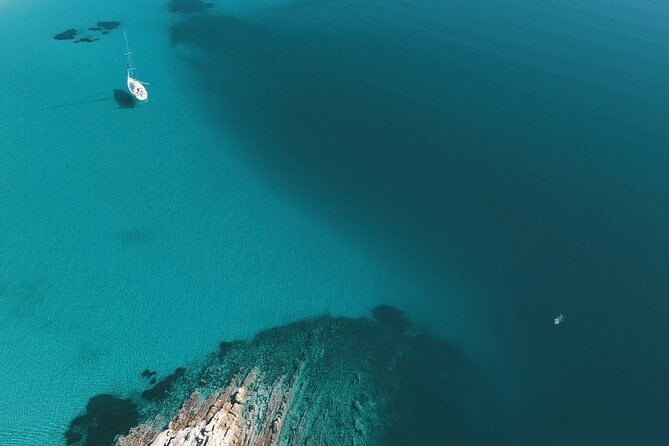 Full Private Day Tour Sailing Experience in Halkidiki - Exploring Halkidikis Stunning Coastline