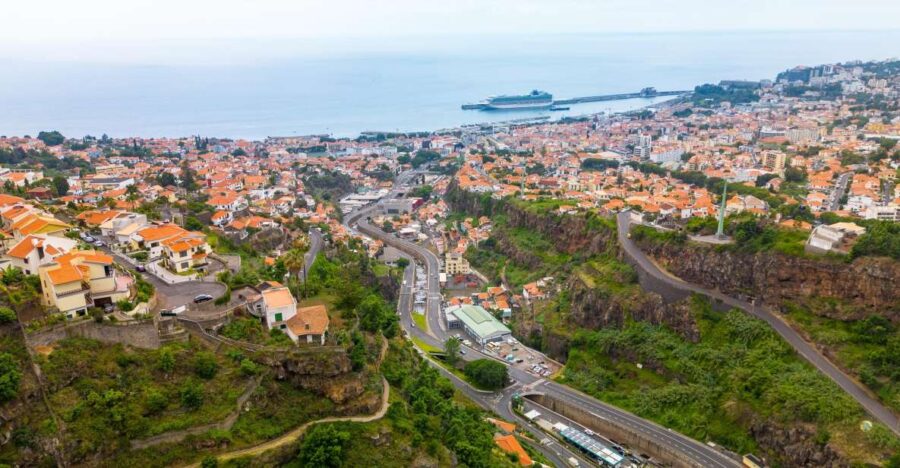 Funchal – Botanical Garden Tour by TukTuk (1h45)