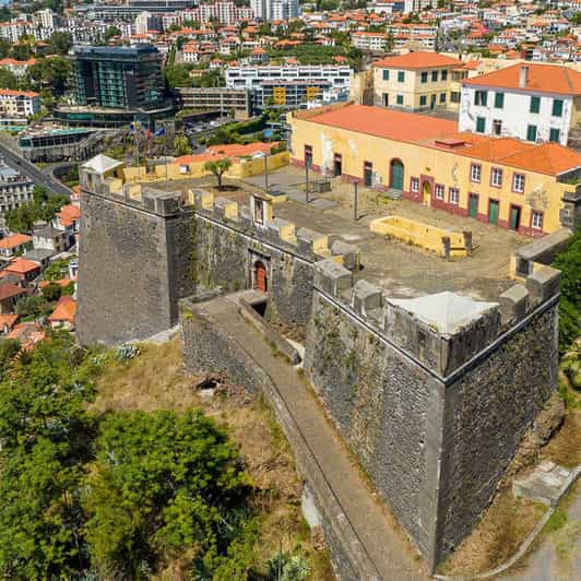 Funchal: Private Tour of Fortaleza Do Pico With Transfers
