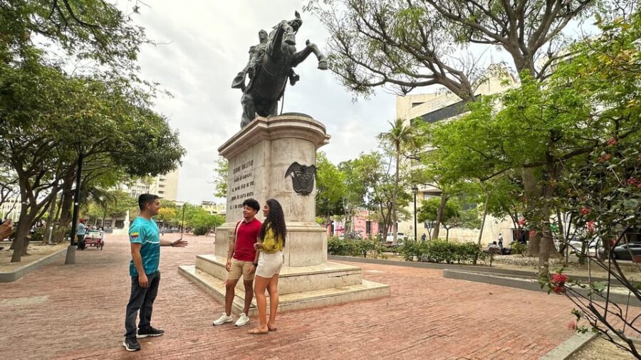 Gastronomic Walking Tour Through the Historic Center - Tour Overview and Pricing