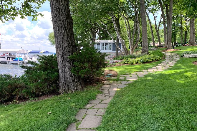Geneva Lake Shore Path: Uncover 21 Miles of Stories on a Self-Guided Audio Tour