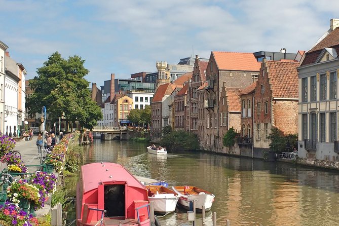 Ghent City Highlights Walking Tour With Light Mea/Snackl