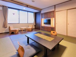 Gion Shinmonso - The Ryokans Overview