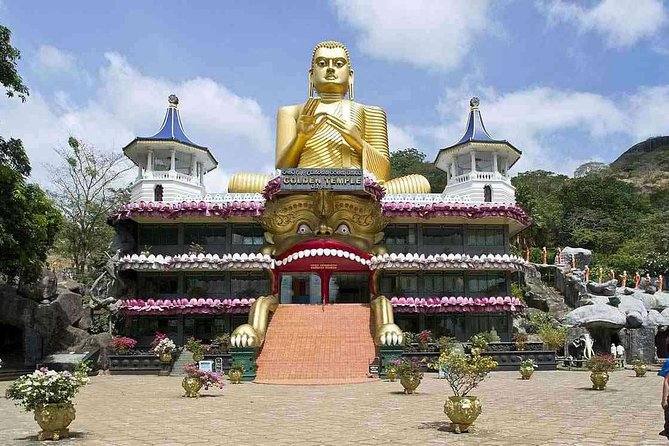 Golden Beach Negombo to Lion Rock Sigiriya Hiking - Meeting and End Points