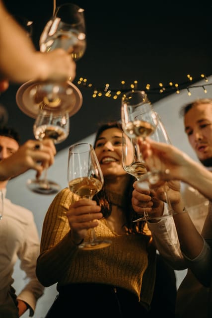 Green Wine – Tours and Tastings