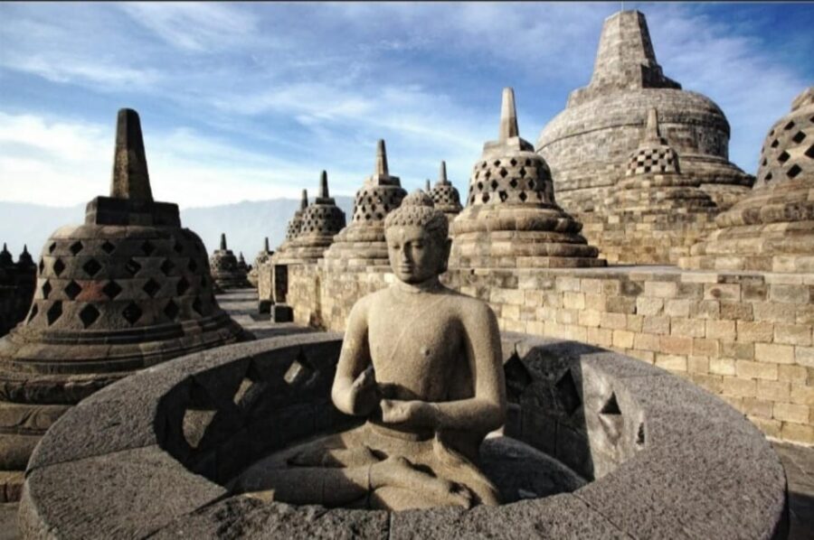 Griya Temple, Borobudur Temple, Merapi Volcano.