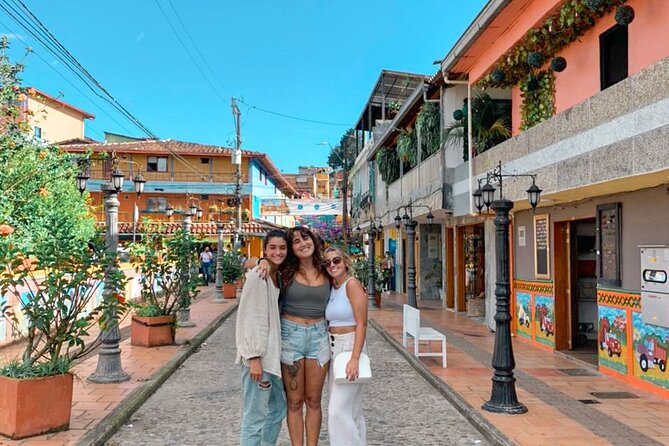 Guatape and El Peñol Rock Tour: Private or Shared