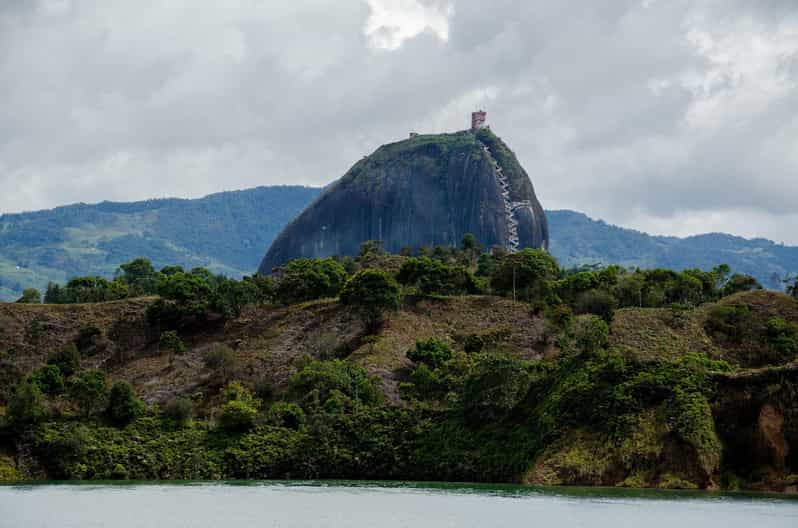 Guatape Private Tour (Helicopter + Boat Ride + Guatape Rock)