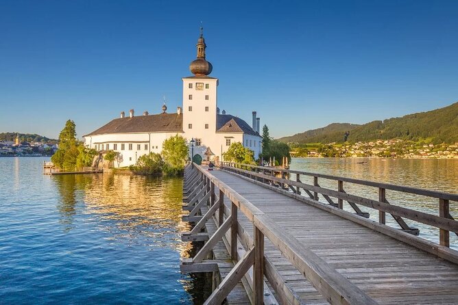 Guided Excursion to Hallstatt in the Salzkammergut From Vienna