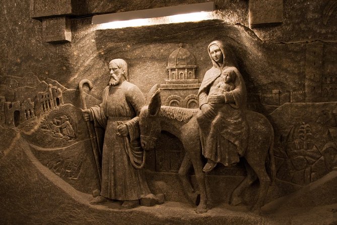 Guided Tour of the Wieliczka Salt Mine and Transfer From Krakow