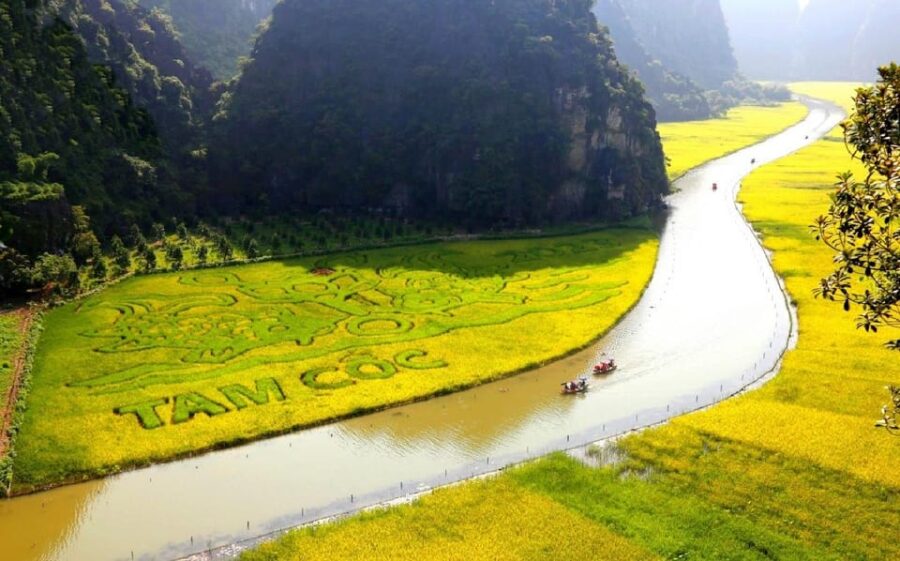 Ha Noi: Ninh Binh / Hoa Lu – Tam Coc – Mua Cave/ Small Group