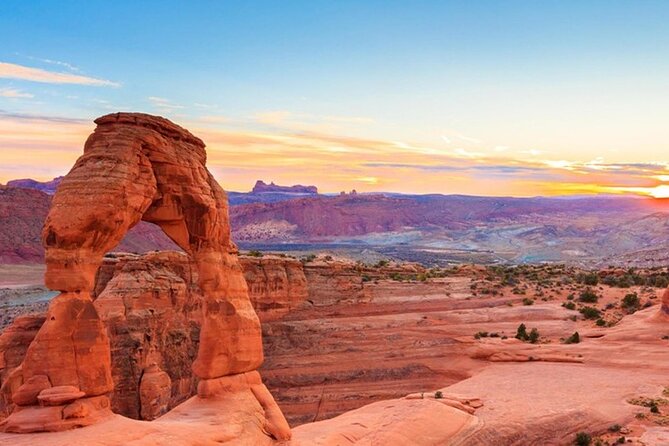 Half Day Arches 4x4 With Delicate Arch Hike - Inclusions and Amenities