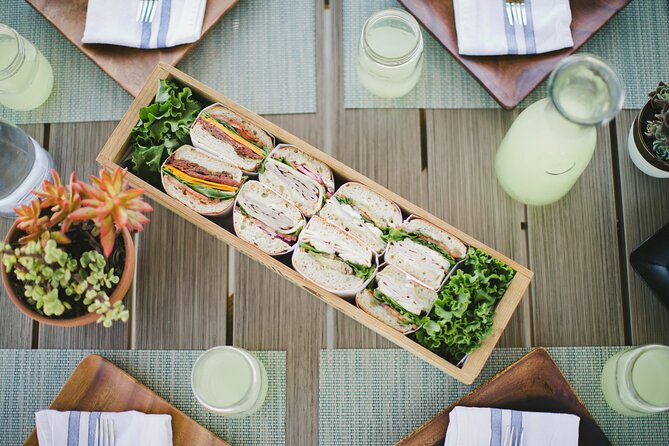 Half Day Guided E-Bike Tour in Napa Valley Winery With Picnic