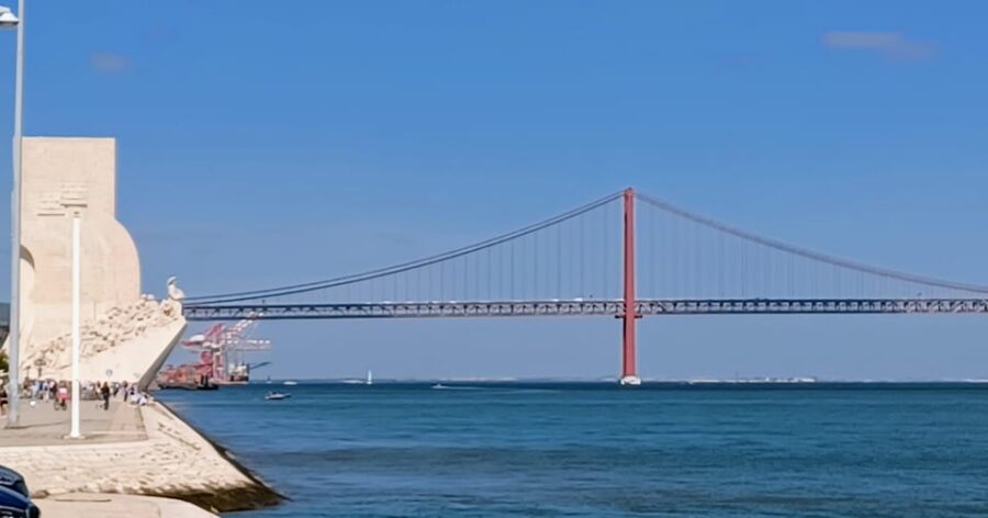 Half Day Lisbon Tour Small Group Through the City of 7 Hills