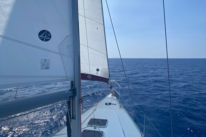 Half Day Private Sailing Cruise in Santorini Island up to 6 Pax
