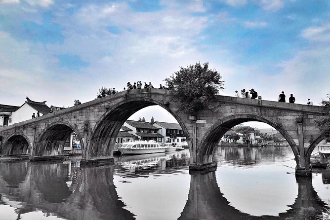 Half Day Private Shanghai Tour of Zhujiajiao Water Town