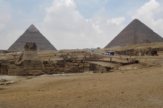 Half Day to Giza Pyramids With Camel Ride
