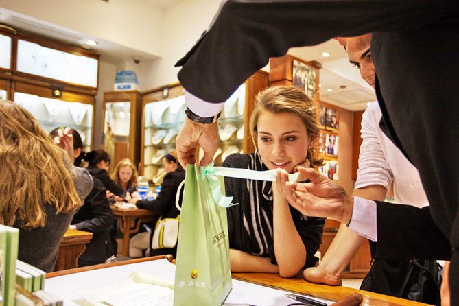 Half Day Tour:Market Shopping Acrobatic Show & Peking Duck Dinner