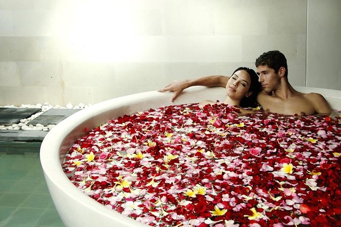 Half Day Tours: Bali 2 Hours MASSAGE & SPA - ROMANTIC SUNSET Dinner at JIMBARAN