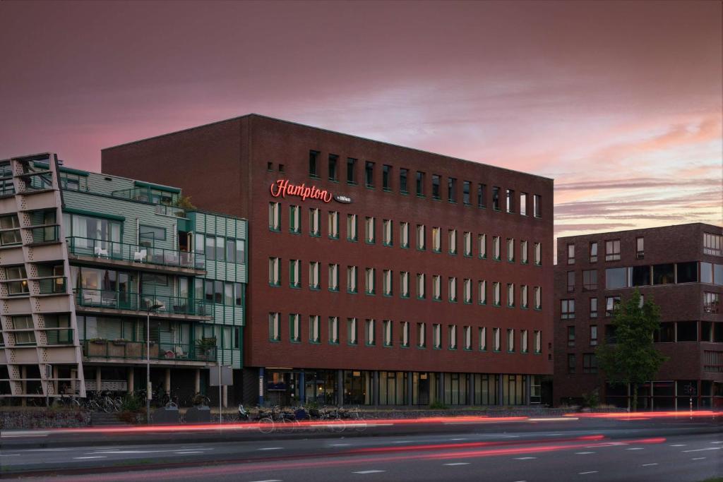 Hampton by Hilton Amsterdam Centre East Review