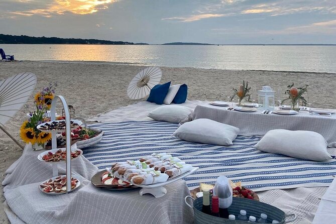 Hamptons Beach Picnic With Private Helicopter From Manhattan