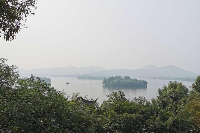 Hangzhou West Lake and Tea Plantation Half Day Tour