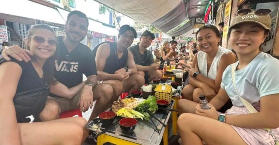 Hanoi Amazing Street Food Tour – Best Selling Tour