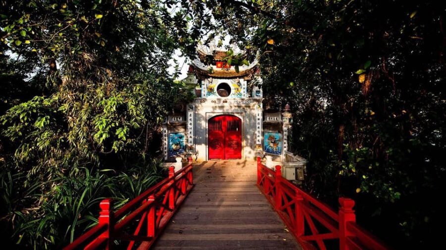Hanoi City Tour by Walking (No Food) With Train Street