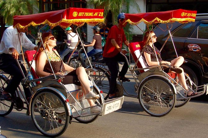 Hanoi Street Food Tour With Train Street