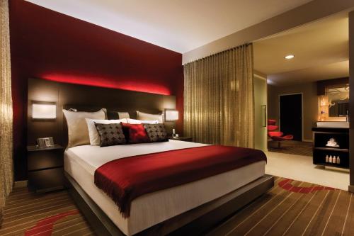 Hard Rock Hotel San Diego - Hotel Overview and Location