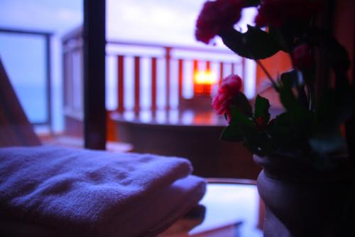Hiina Ryokan Review: A Luxurious Getaway - Location and Accessibility