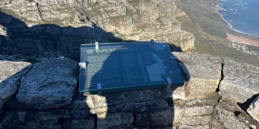 Hiking Table Mountain in Cape Town on a Private Day Trip