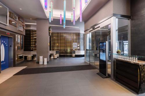 Hilton New York Fashion District - Hotel Overview