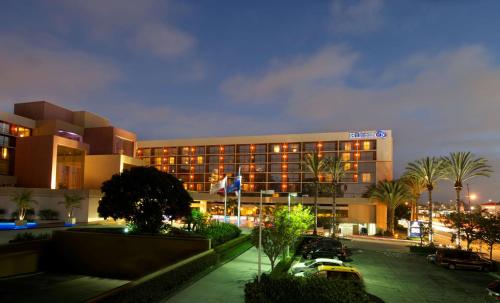 Hilton Orange County/Costa Mesa - Convenient Location