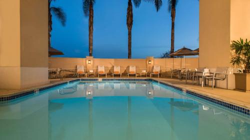 Hilton Santa Clara - Guest Experiences and Ratings