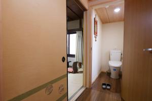 Hinode Ryokan - Ryokan Overview and Location