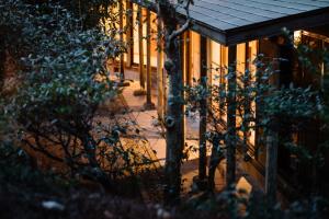 Hisaeya Ryokan - Location and Accessibility