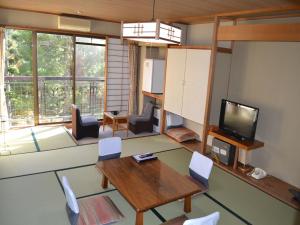 Hishino Onsen Tokiwakan - Location and Accessibility